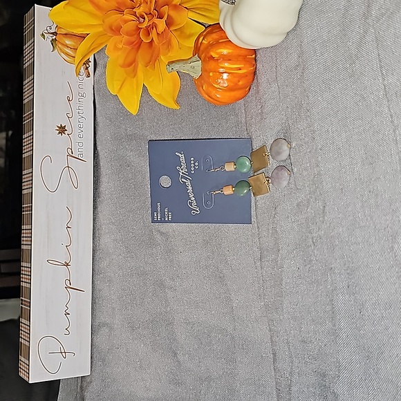 NWT Semi Precious, Nickel Free, Universal Thread Goods Co. Dangle Earrings - Picture 2 of 8